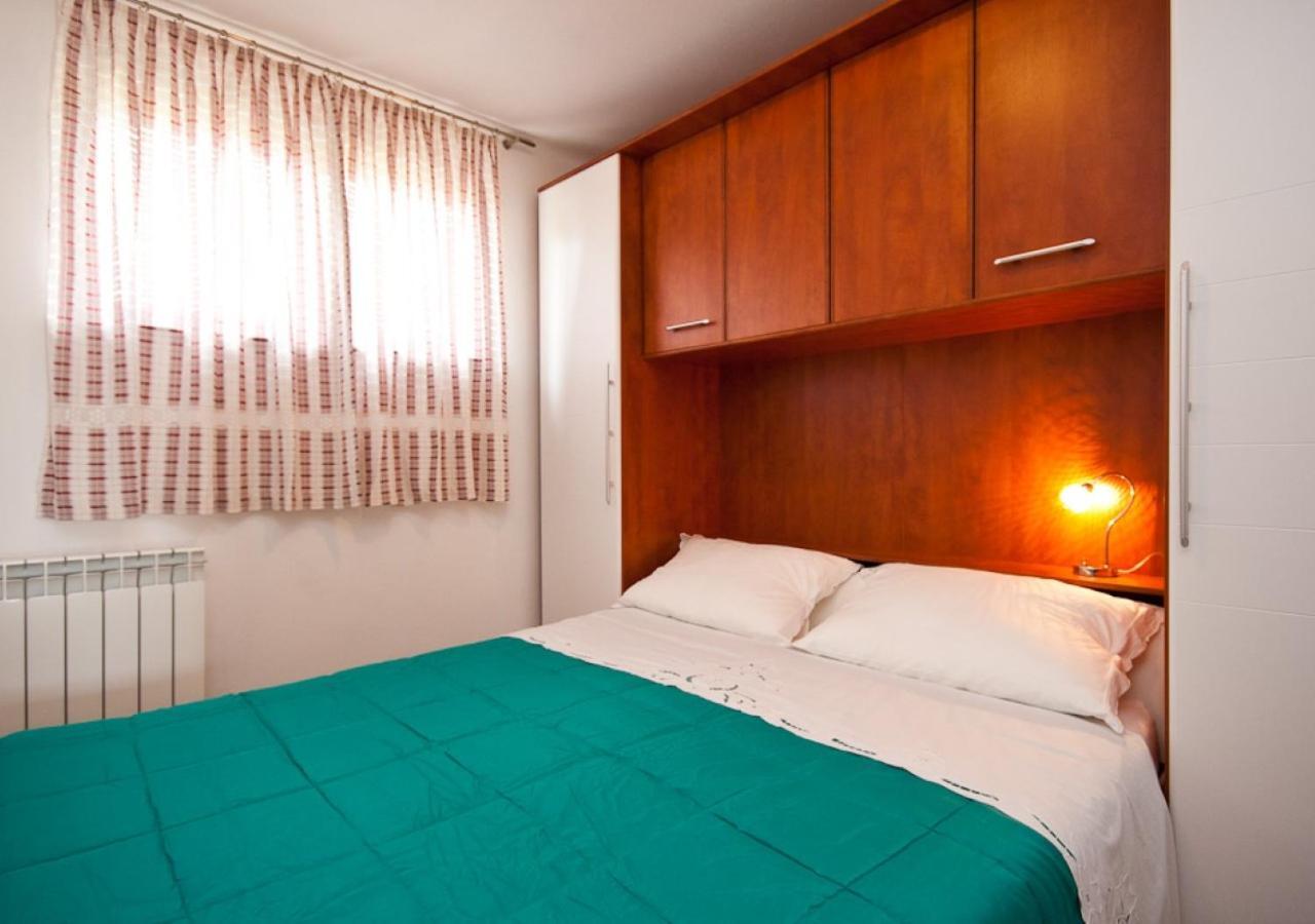 Apartments Bozo バスカ エクステリア 写真